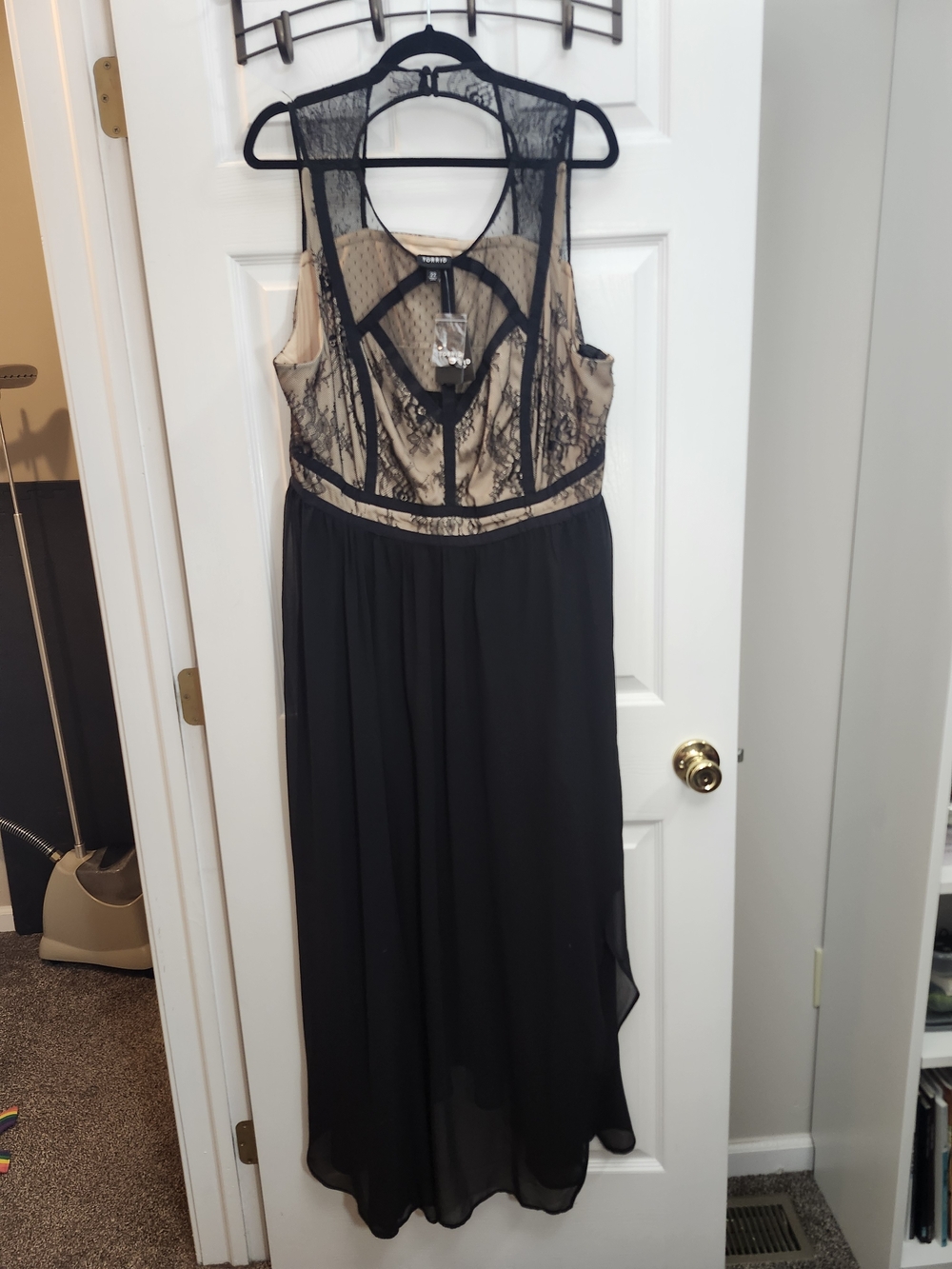 Torrid Black Lace Chiffon Maxi dress, 3X NWT